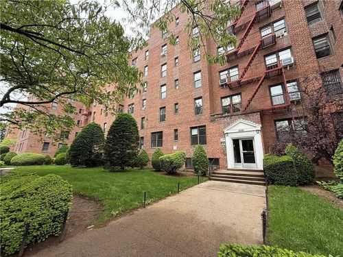6m-2685 E 7th St, Brooklyn, NY, 11235-6268 | Card Image