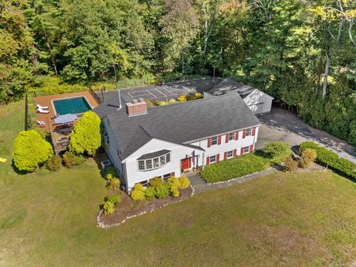 100 Rosewood Rd, Avon, CT, 06001-3710 | Card Image