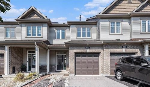 932 Kilbirnie Dr, Nepean, ON, K2J6G2 | Card Image