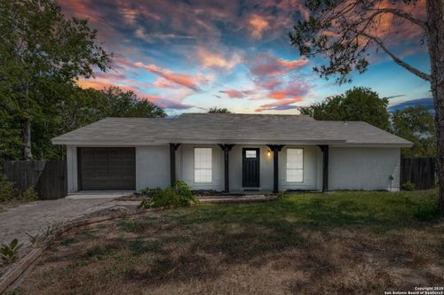 11915 Los Cerros St, San Antonio, TX, 78233-6736 | Card Image