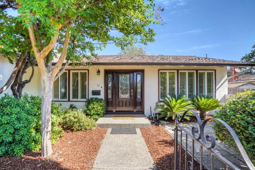 7043 Los Olivos Way, Carmichael, CA, 95608-1513 | Card Image