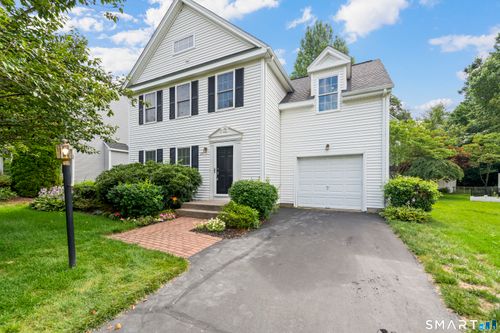 26-26 Fox Holw, Avon, CT, 06001-3694 | Card Image