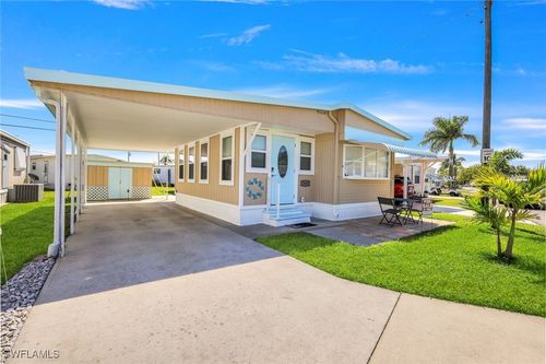 20551 Port Dr, ESTERO, FL, 33928-2654 | Card Image