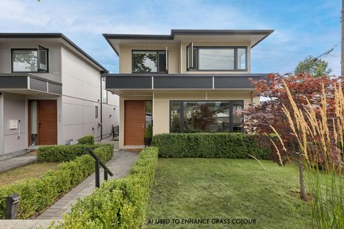 351 W 21st St, North Vancouver, BC, V7M1Z6 | Card Image