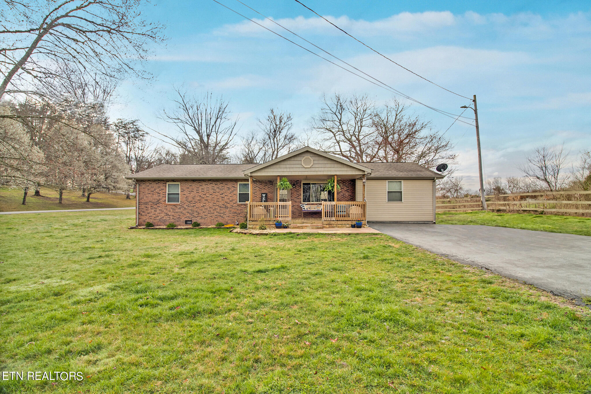 Sunny Acres Dr, Crossville, TN 38555