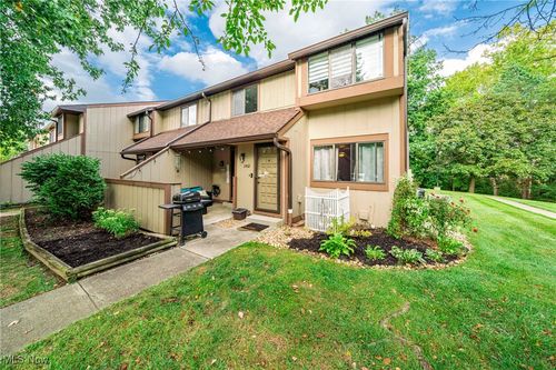 1-11432 Harbour Light Dr, North Royalton, OH, 44133-2602 | Card Image