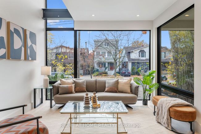 37 Kenilworth Ave, House other with 4 bedrooms, 6 bathrooms and 1 parking in Toronto ON | Image 12