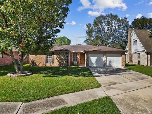 10815 Sagecrest Lane, Houston, TX, 77089 | Card Image