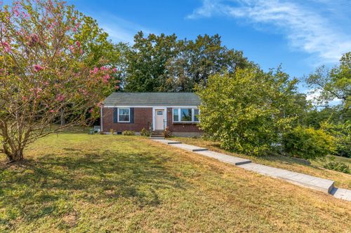 2340 Fernwood Dr, Nashville, TN, 37216-3501 | Card Image