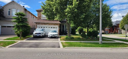 2054 Bloomfield Dr, Oakville, ON, L6M3W3 | Card Image