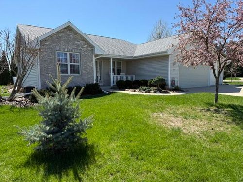 204 Wollet Dr, Fort Atkinson, WI, 53538-8843 | Card Image
