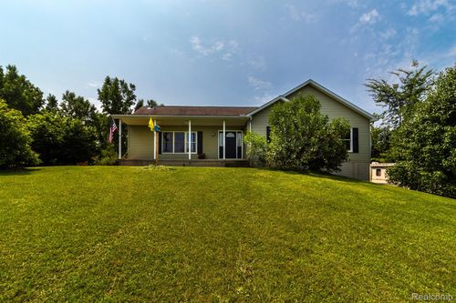 3744 Clifford Rd, Clifford, MI, 48727-9753 | Card Image