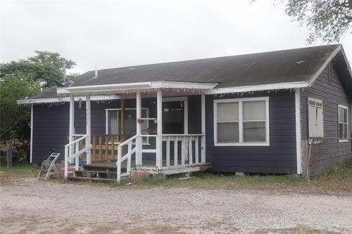 480 W Avenue G, Robstown, TX, 78380-2618 | Card Image