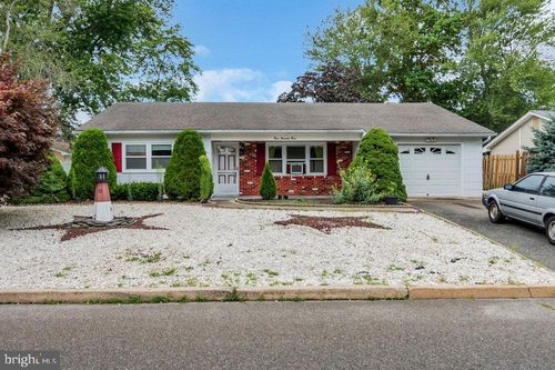 403 7th St, Waretown, NJ, 08758-2933 | Card Image