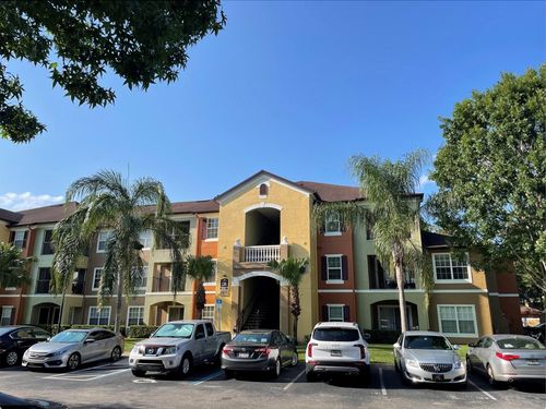 apt-727-738 Crest Pines Dr, Orlando, FL, 32828-7187 | Card Image
