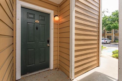 apt-101a-4400 Thornbriar Ln, ORLANDO, FL, 32822-2270 | Card Image