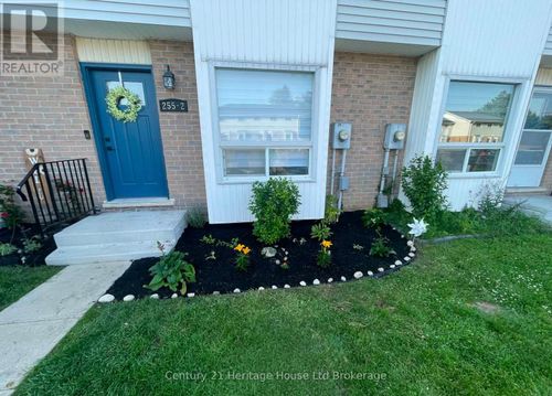 2-255 Lansdowne Avenue W, Woodstock (Woodstock - North), ON, N4T1N6 | Card Image