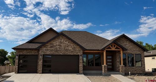 2325 Stone Bridge Dr, Montrose, CO, 81401-5590 | Card Image