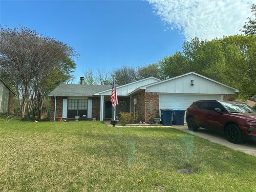 643 Randa Ln, DeSoto, TX, 75115-5531 | Card Image