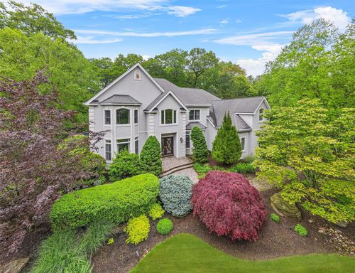 21 Golf Course Dr, Suffern, NY, 10901-3948 | Card Image