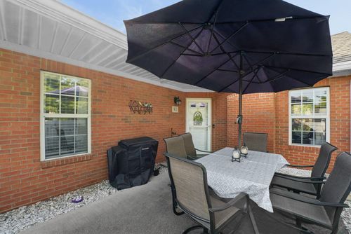 92 Green Ln, Pickerington, OH, 43147-9577 | Card Image