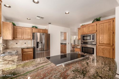 10904 E Spring Creek Rd, Sun Lakes, AZ, 85248-7940 | Card Image