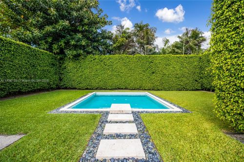 5460 Alton Rd, Miami Beach, FL, 33140-2017 | Card Image