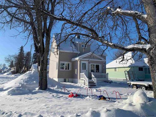 59 Bowman Ave, Kapuskasing, ON, P5N1N4 | Card Image