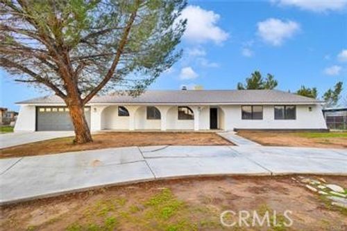 15620 Ramona Rd, Apple Valley, CA, 92307-3236 | Card Image
