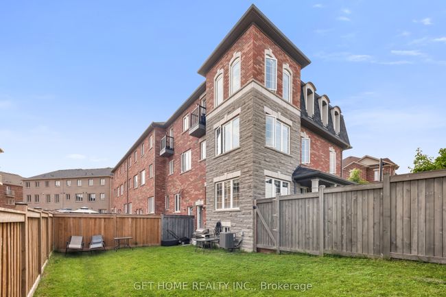 21 Rabbit Run Way, House attached with 3 bedrooms, 3 bathrooms and 1 parking in Brampton ON | Image 47