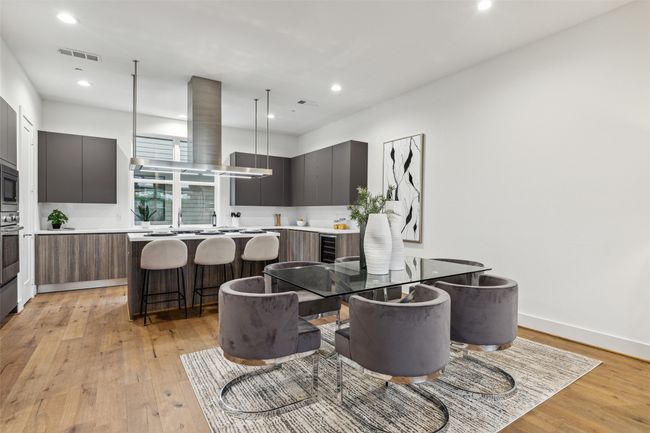 3056 Chimes St, Townhouse with 3 bedrooms, 4 bathrooms and null parking in Dallas TX | Image 4