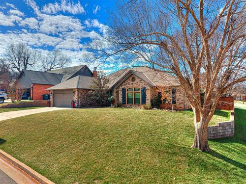 1401 Sandhurst Cir, Edmond, OK, 73034-3312 | Card Image