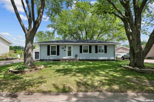 908 16th St, Port Byron, IL, 61275-9523 | Card Image