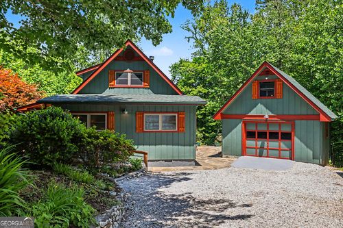 520 Chickasaw Ln, Rabun Gap, GA, 30568-3407 | Card Image