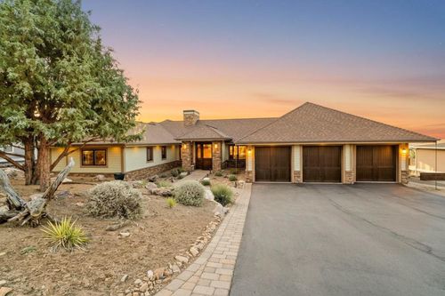 10715 Rockside Ct, Redmond, OR, 97756-7401 | Card Image