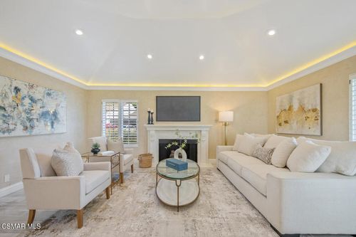 1300 Lakewood Ct, Westlake Village, CA, 91361-3305 | Card Image