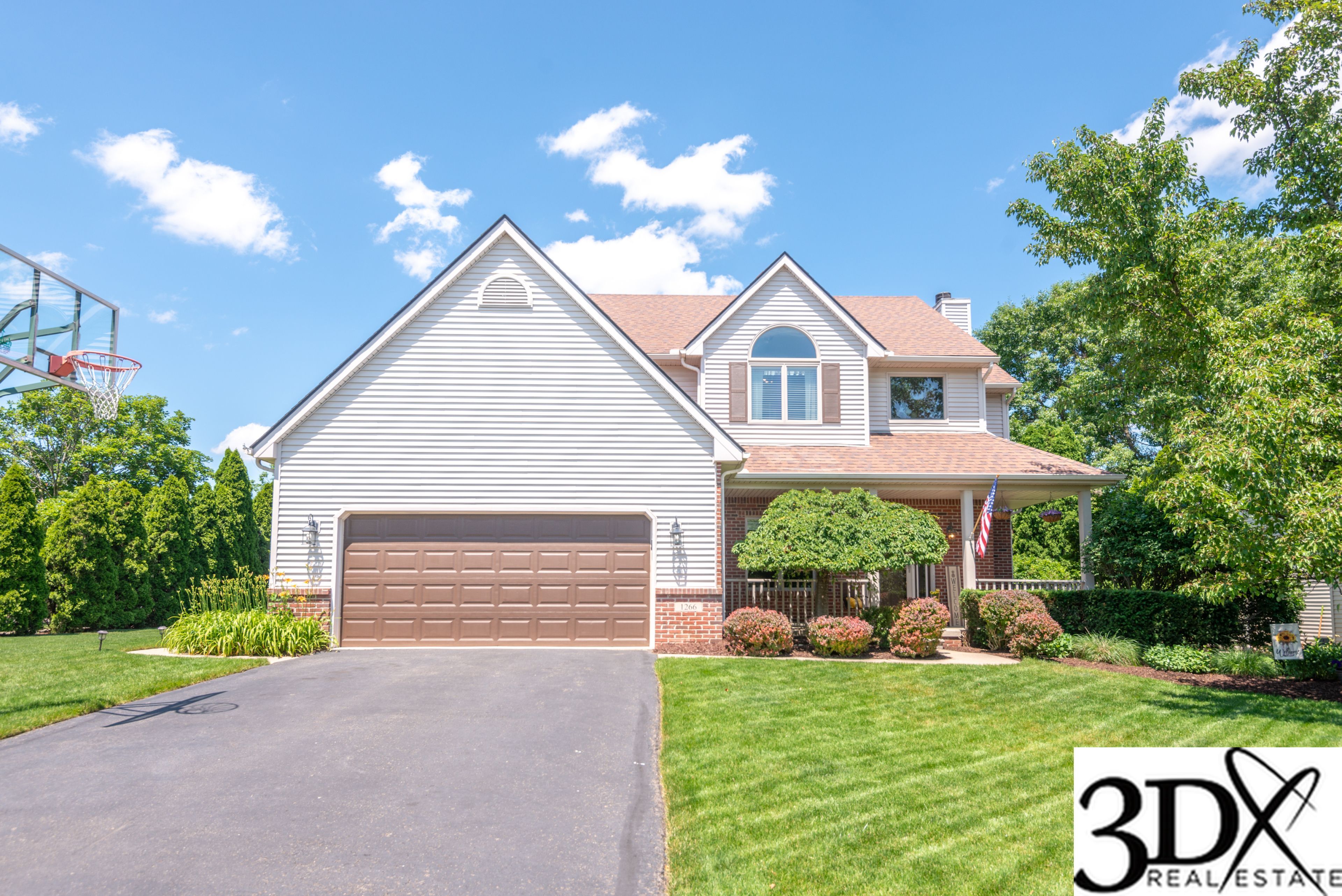 Durwood Ct, Brighton, MI 48116