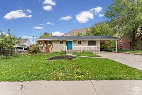 1233 E Center St, Springville, UT, 84663-2134 | Card Image