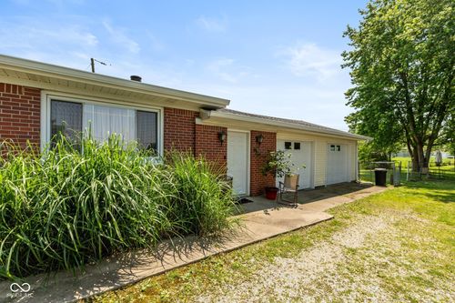 5719 N Frontage Rd, Fairland, IN, 46126-9771 | Card Image