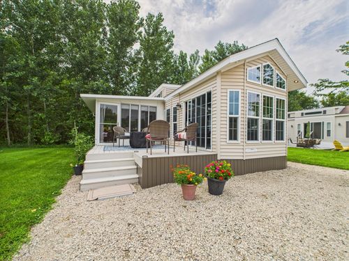 10-10 S Lakeshore Dr, Glenwood, MN, 56334 | Card Image