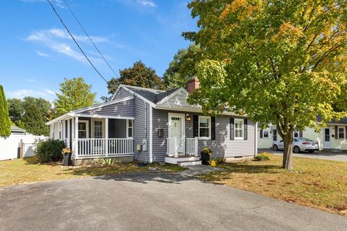 9 Pilgrim Rd, Woburn, MA, 01801-2337 | Card Image