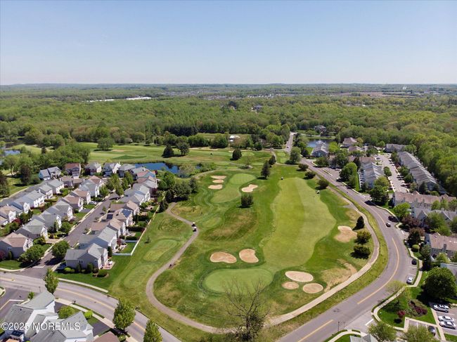 249 Shinnecock Dr, Condo with 3 bedrooms, 3 bathrooms and null parking in Manalapan NJ | Image 40