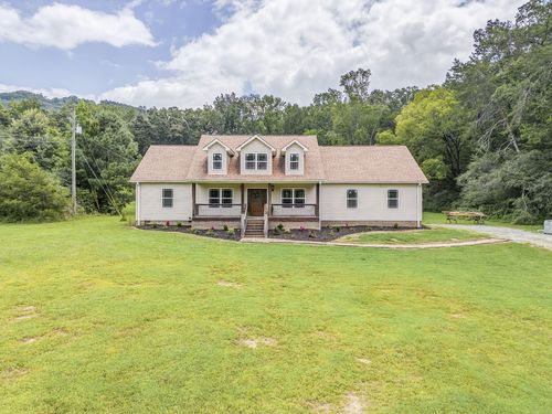 1041 N 3rd Ave, Chatsworth, GA, 30705-2117 | Card Image