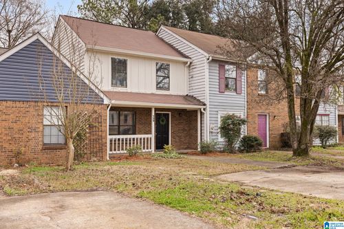 729 Cahaba Manor Ct, PELHAM, AL, 35124-1557 | Card Image