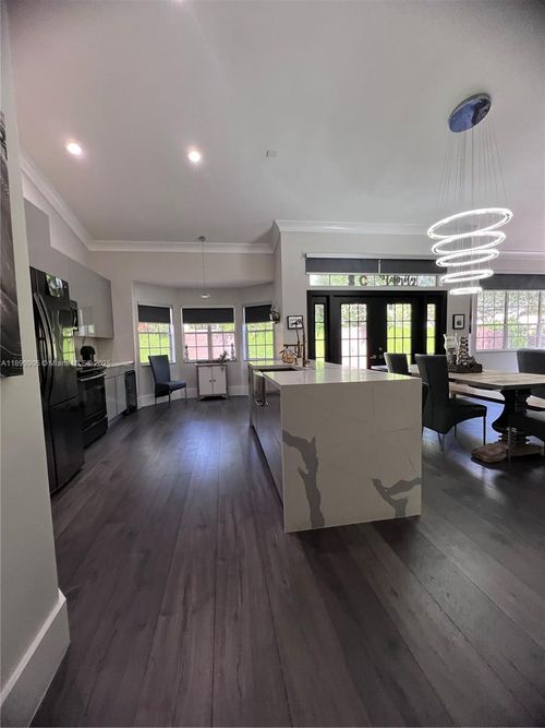 0-1371 Bayview Cir, Weston, FL, 33326-3335 | Card Image