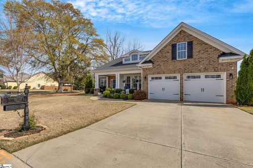 401 Chillingham Ct, Fountain Inn, SC, 29644-7908 | Card Image