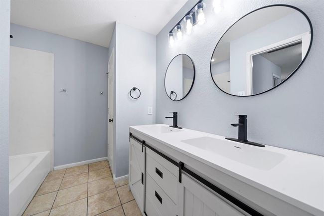 6306 Channelbrook Ln, House other with 4 bedrooms, 3 bathrooms and 2 parking in Spring TX | Image 16