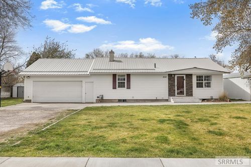4061 N Main St, Iona, ID, 83427-7708 | Card Image