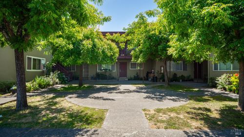 980 Sunset Avenue, Santa Rosa, CA, 95407 | Card Image