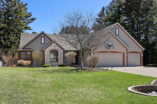 10063 64th Ave, Pleasant Prairie, WI, 53158-3307 | Card Image